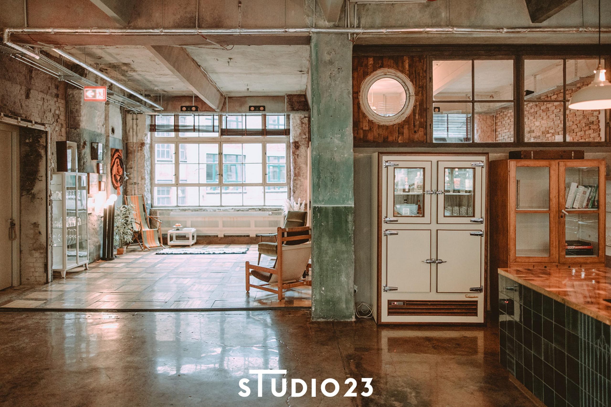 Studio 23 5